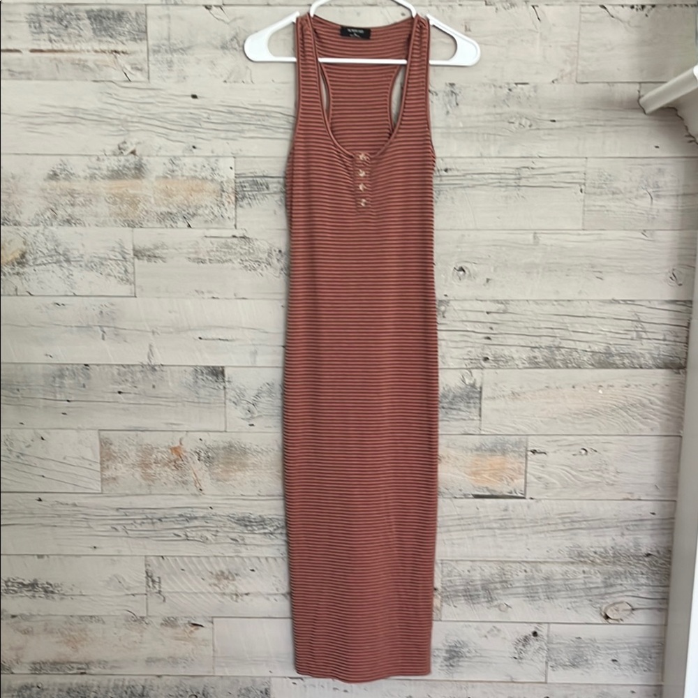 Brown Sleeveless Scoop Neck Maxi Dress